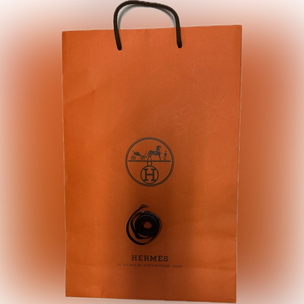 Hermes Paper Shopping Bag & Ribbon | 16” x 10 1/2” | 5.5 ft Hermes 2025 Ribbon - Picture 2 of 5